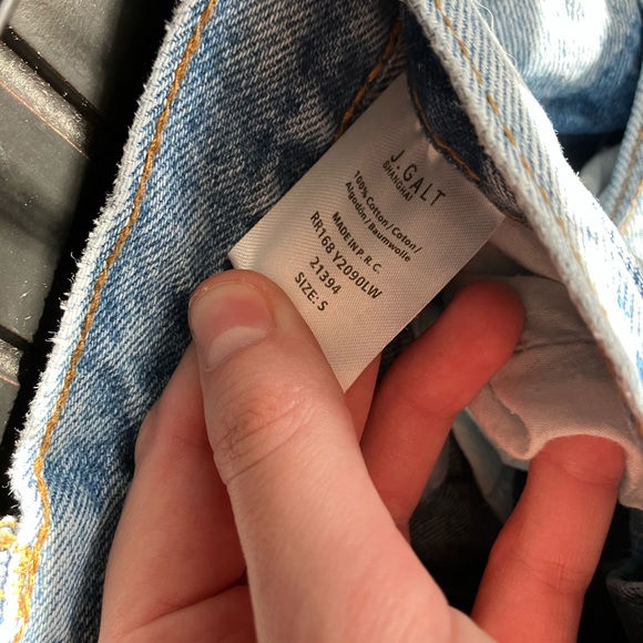 Brandy Melville Light Blue Distressed Jeans - Picture 2 of 3